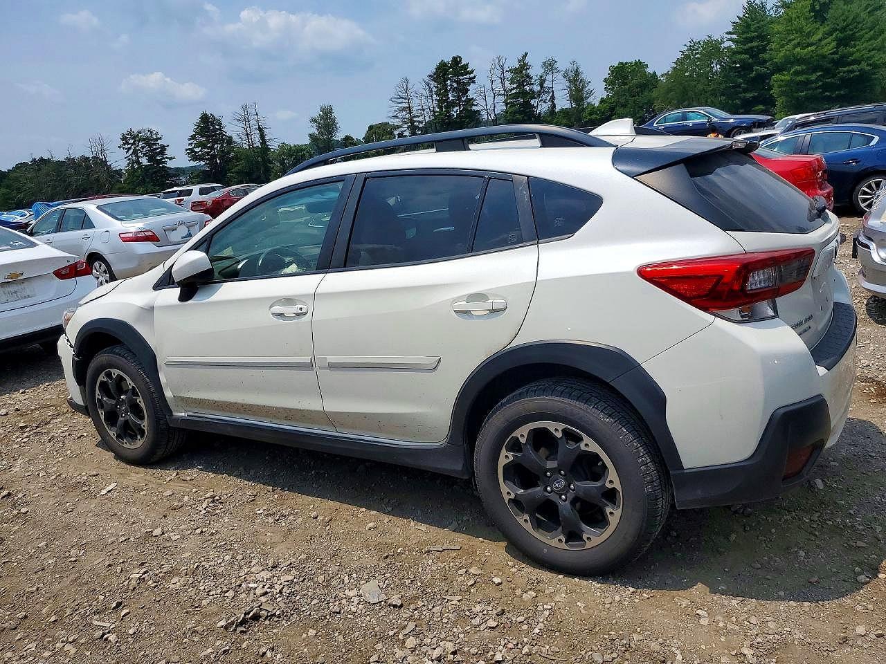 2021 Subaru Crosstrek Premium - Image 2