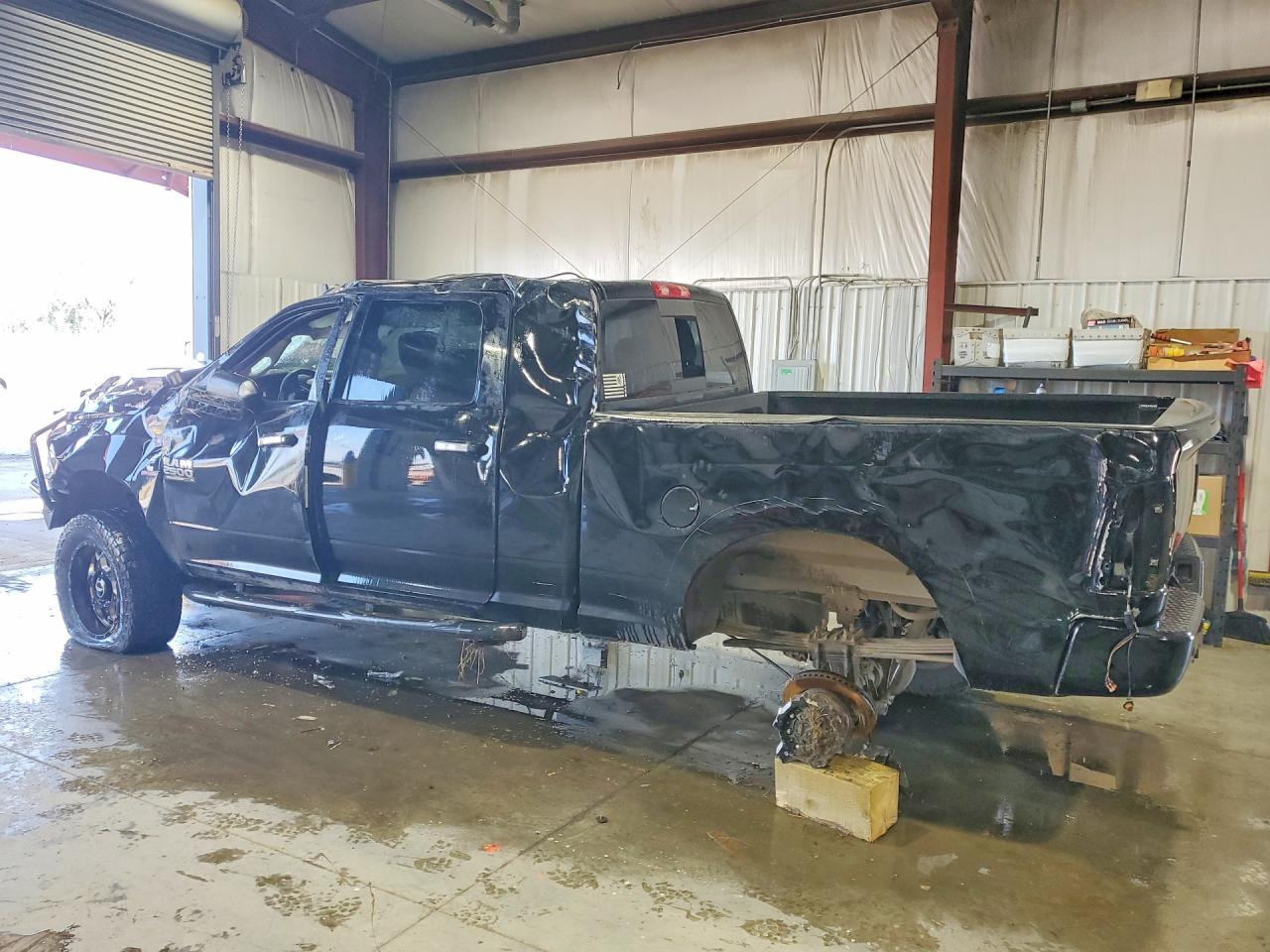 2013 Ram 2500 Laramie - Image 2