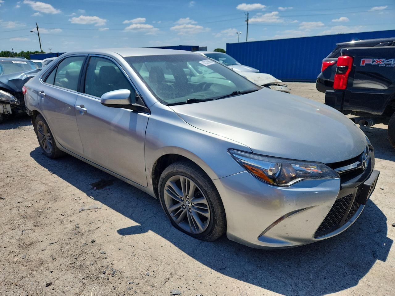 2016 Toyota Camry Se - Image 4