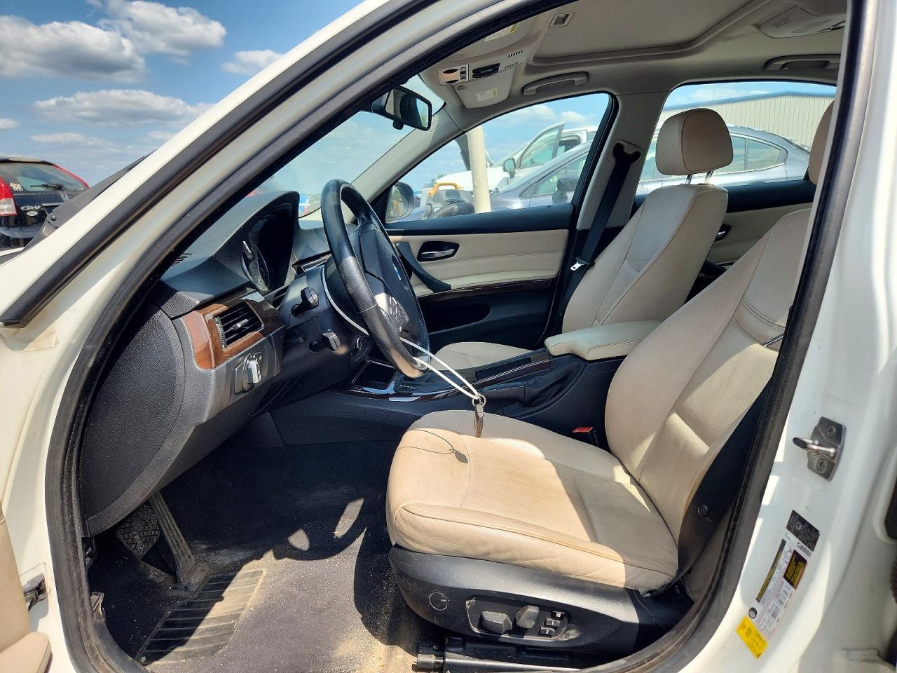 2010 BMW 328 Xi - Фото 7