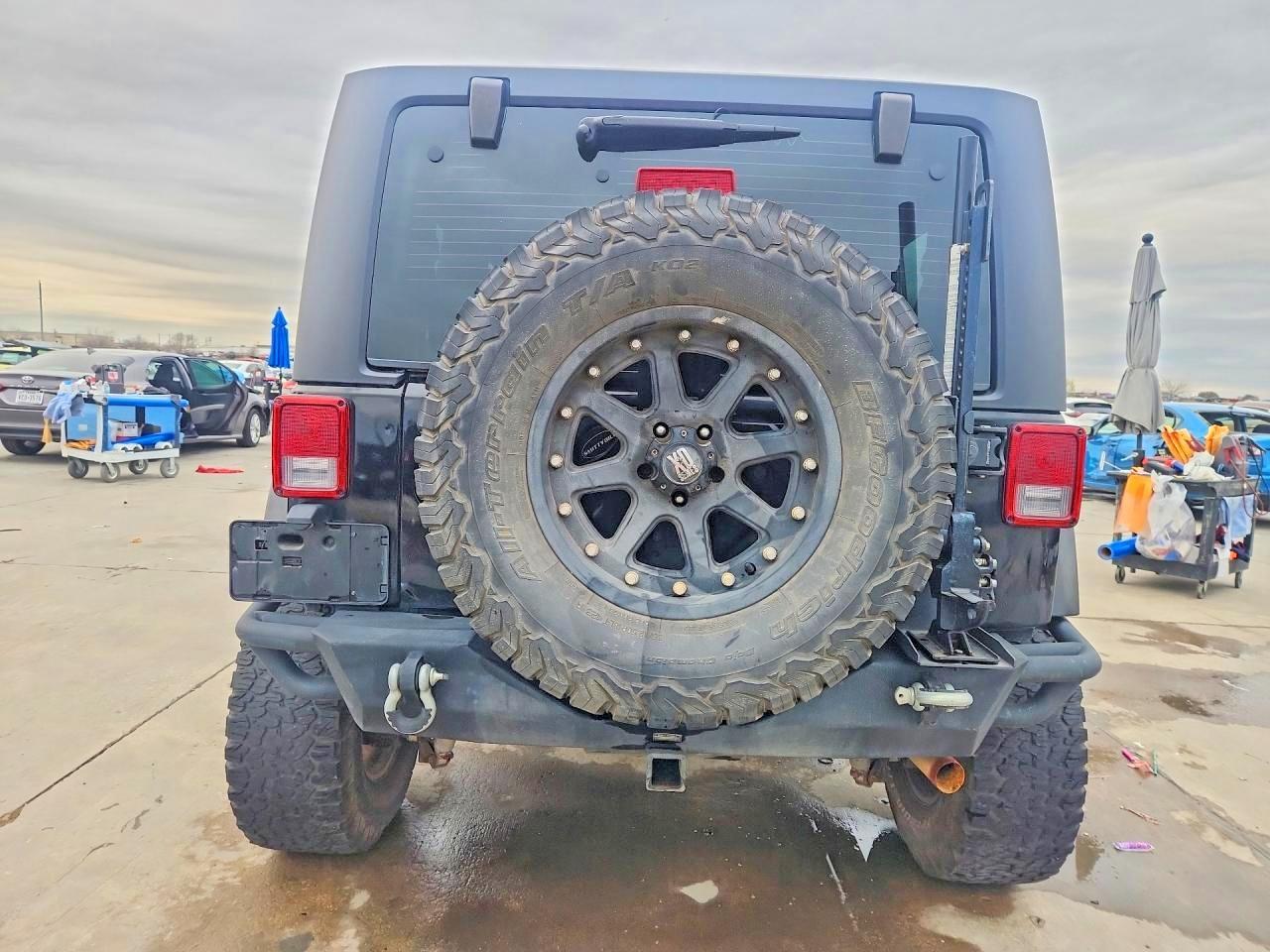 2011 Jeep Wrangler Jeep 70Th Anniversary - Фото 6