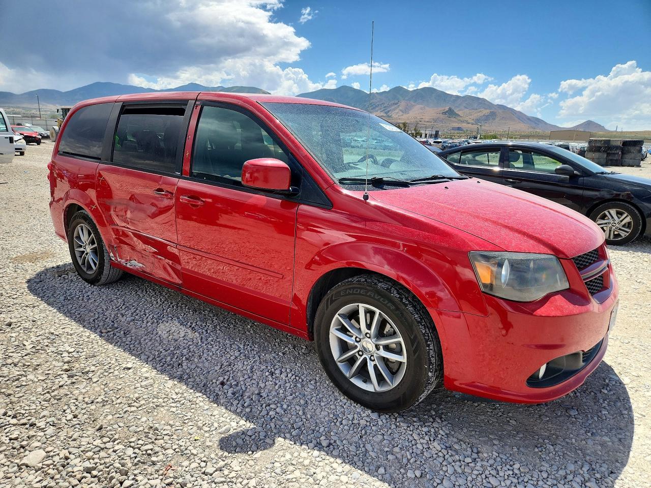 2014 Dodge Grand Caravan R/T - Image 4