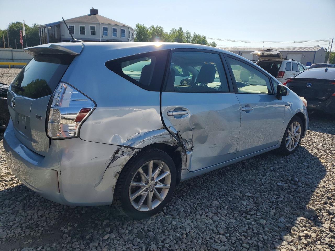 2012 Toyota Prius V Five - Image 3