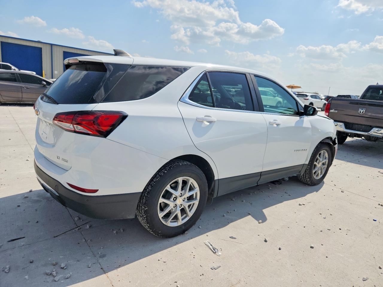 2024 Chevrolet Equinox Lt - Image 3