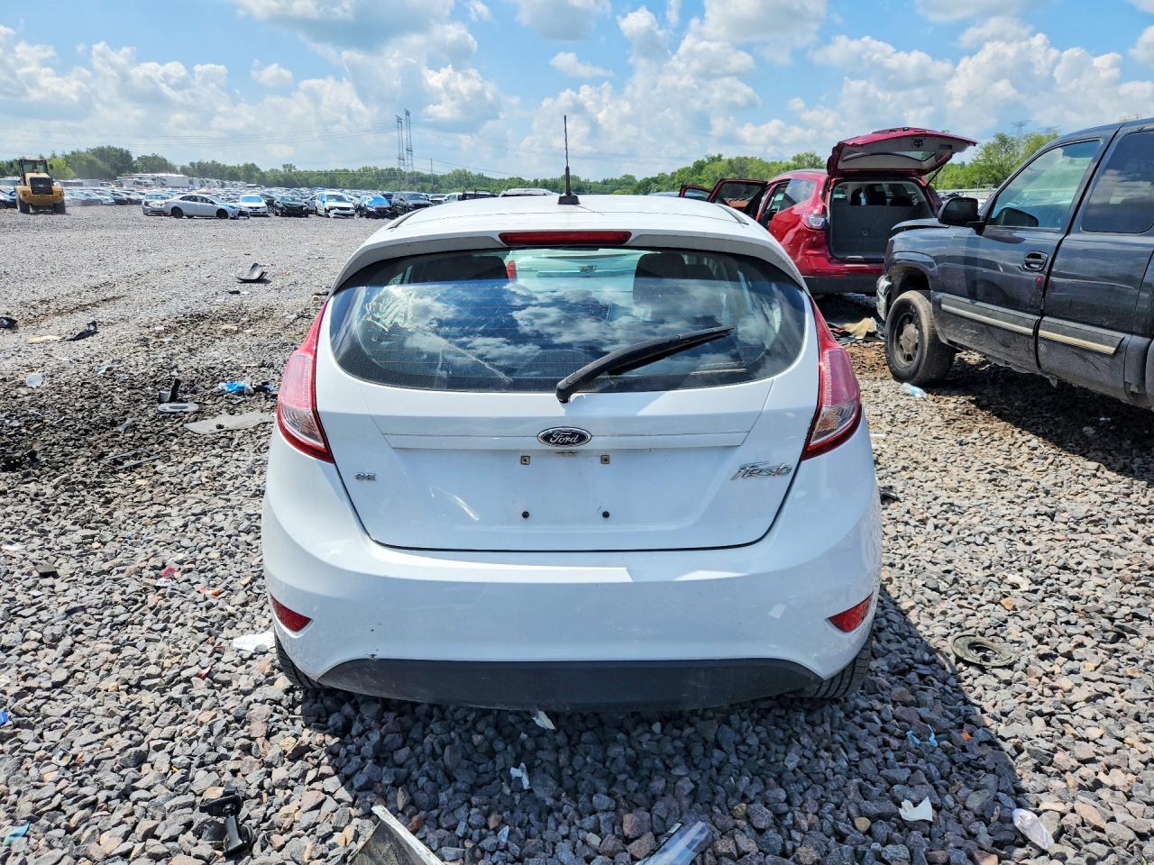 2016 Ford Fiesta Se - Фото 6