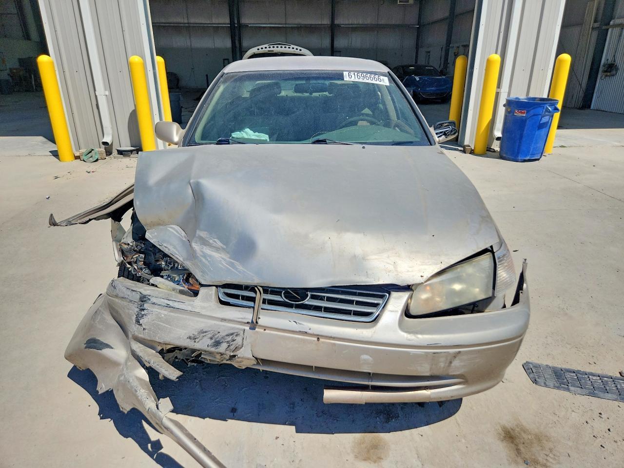 2001 Toyota Camry Ce - Фото 5