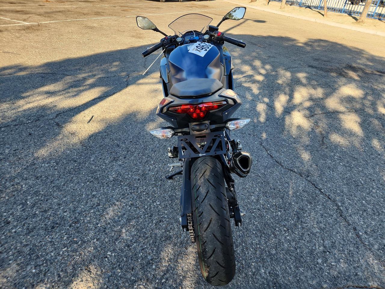 2026 Kawasaki Ex500 - Фото 4