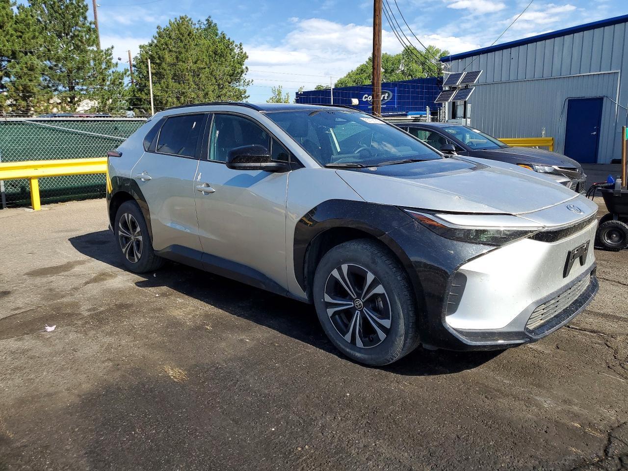 2024 Toyota Bz4X Xle - Image 4