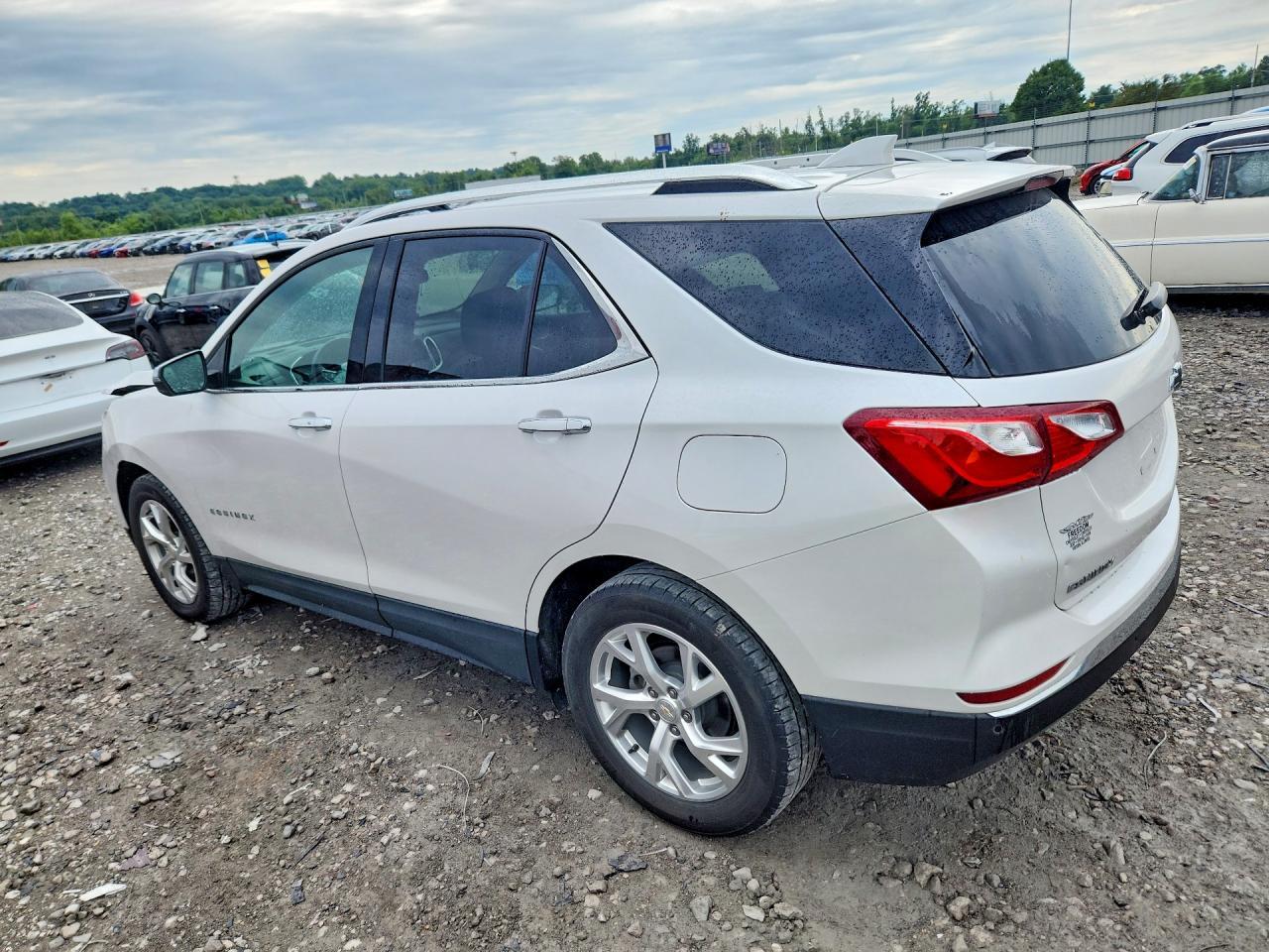 2020 Chevrolet Equinox Premier - Фото 2