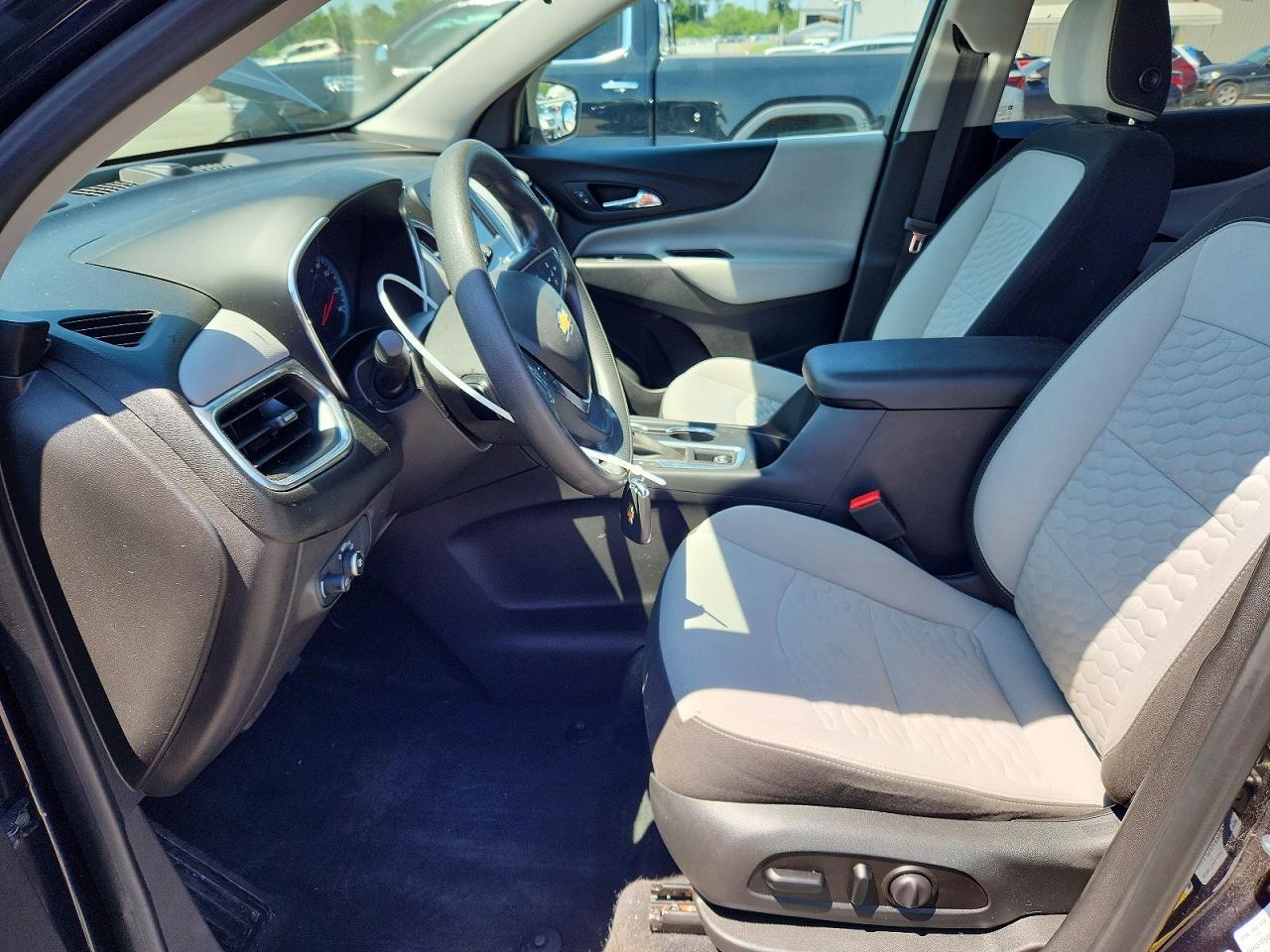 2020 Chevrolet Equinox Ls - Image 7