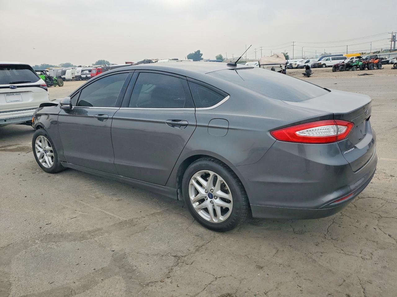 2015 Ford Fusion Se - Image 2