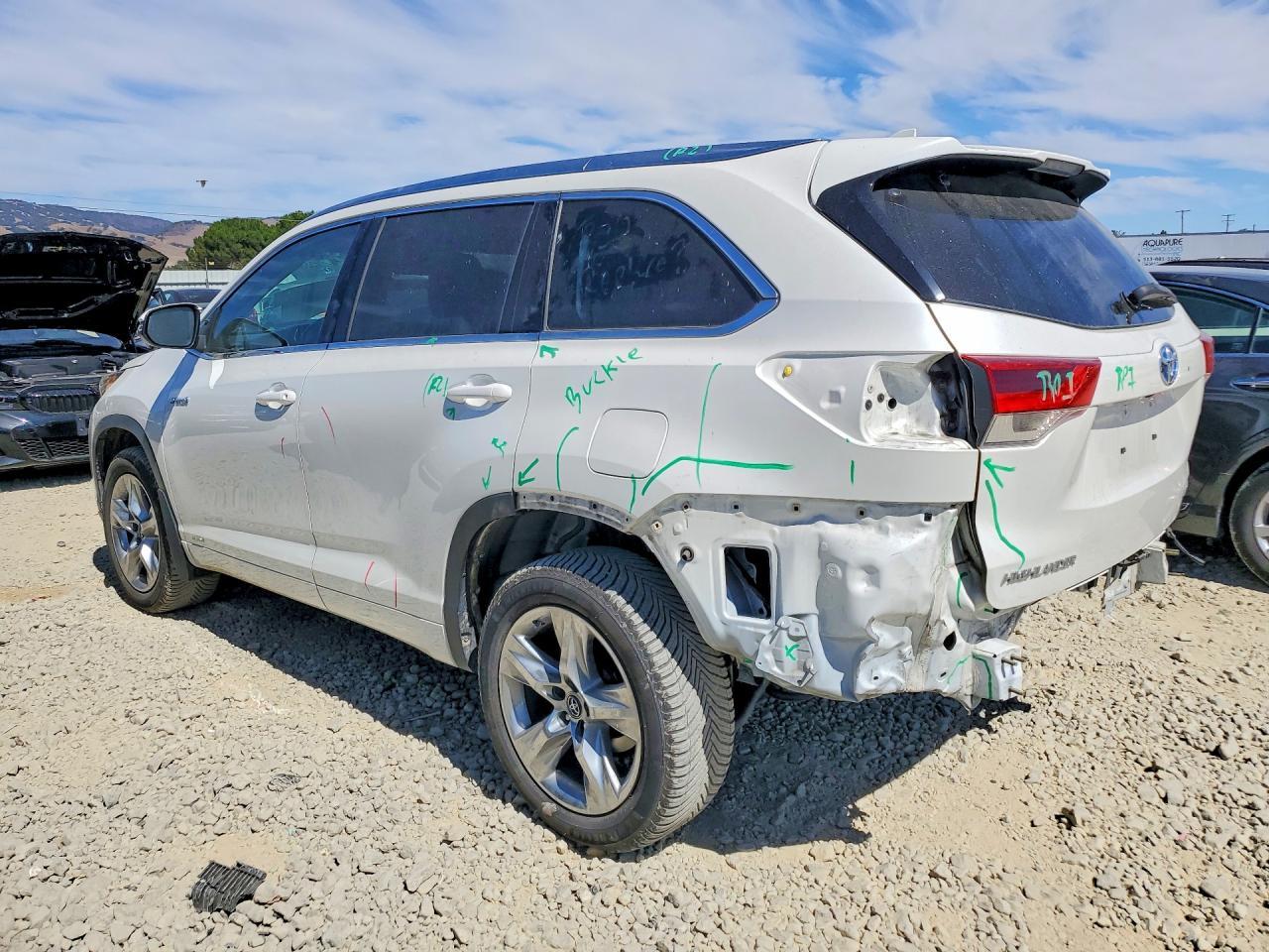2019 Toyota Highlander Hybrid Limited - Фото 2
