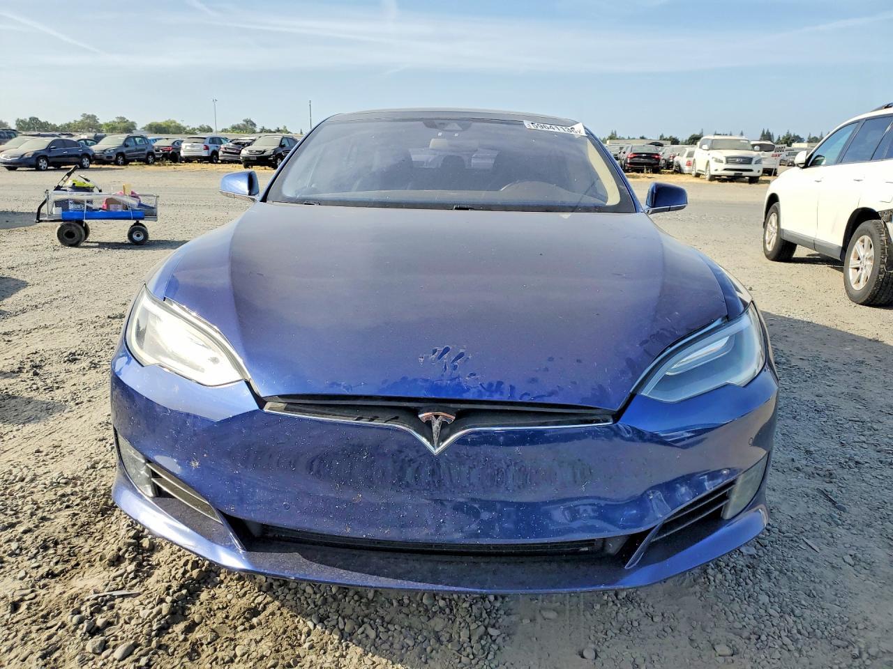 2016 Tesla Model S - Image 5
