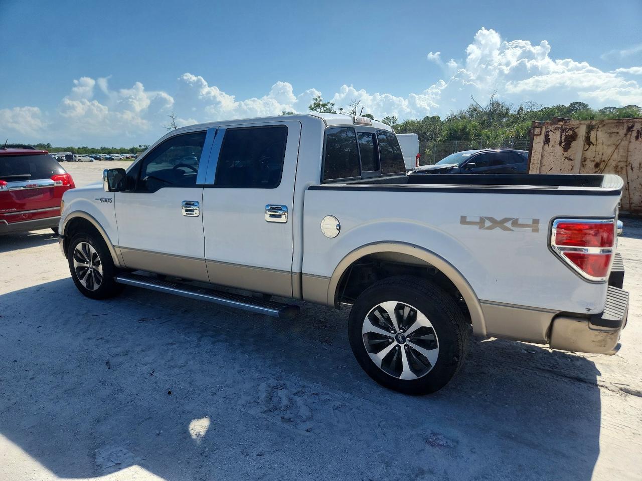 2011 Ford F150 Supercrew - Фото 2