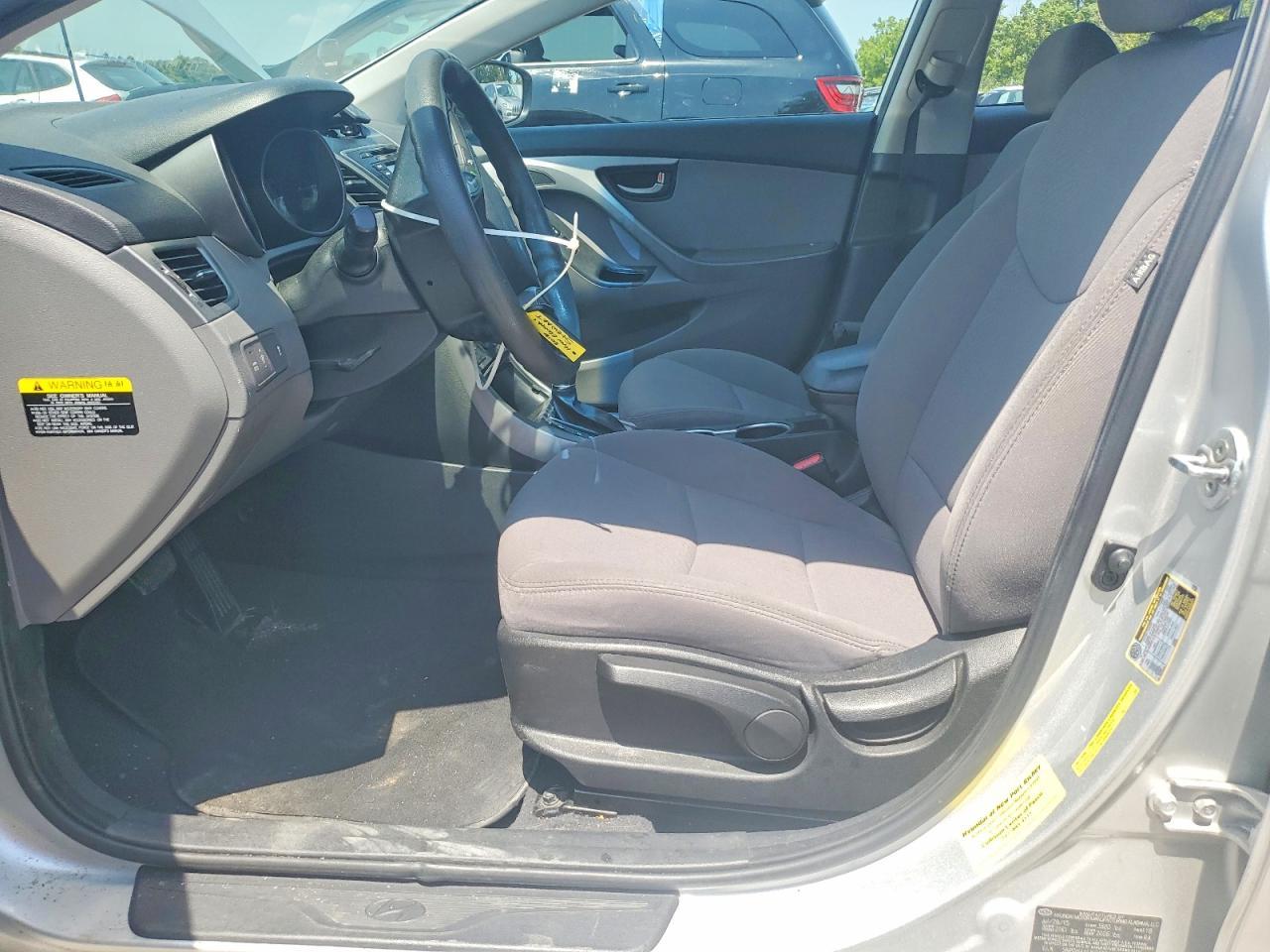 2016 Hyundai Elantra Se - Фото 7