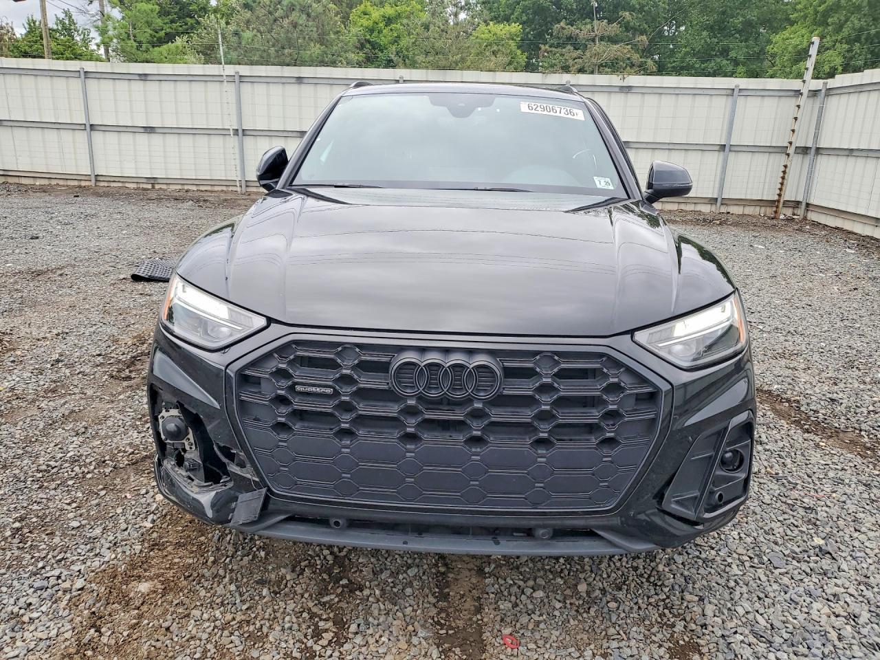 2024 Audi Q5 Premium 45 - Image 5