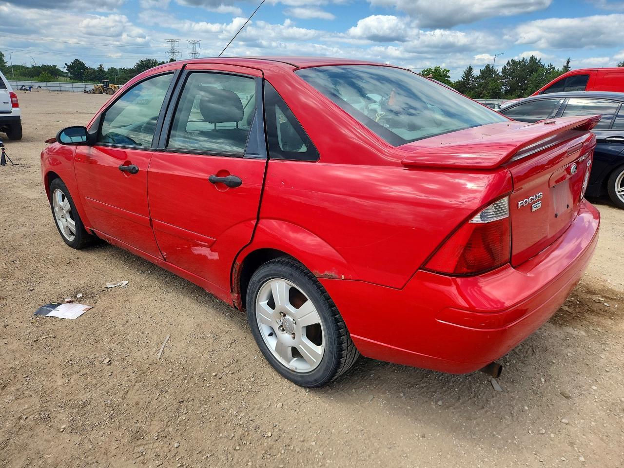 2005 Ford Focus Zx4 - Image 2
