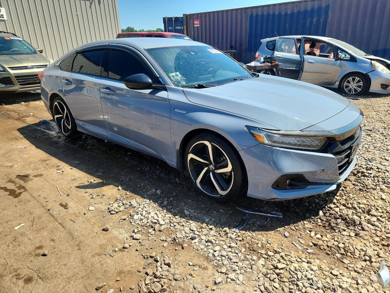 2022 Honda Accord Hybrid Sport - Image 4