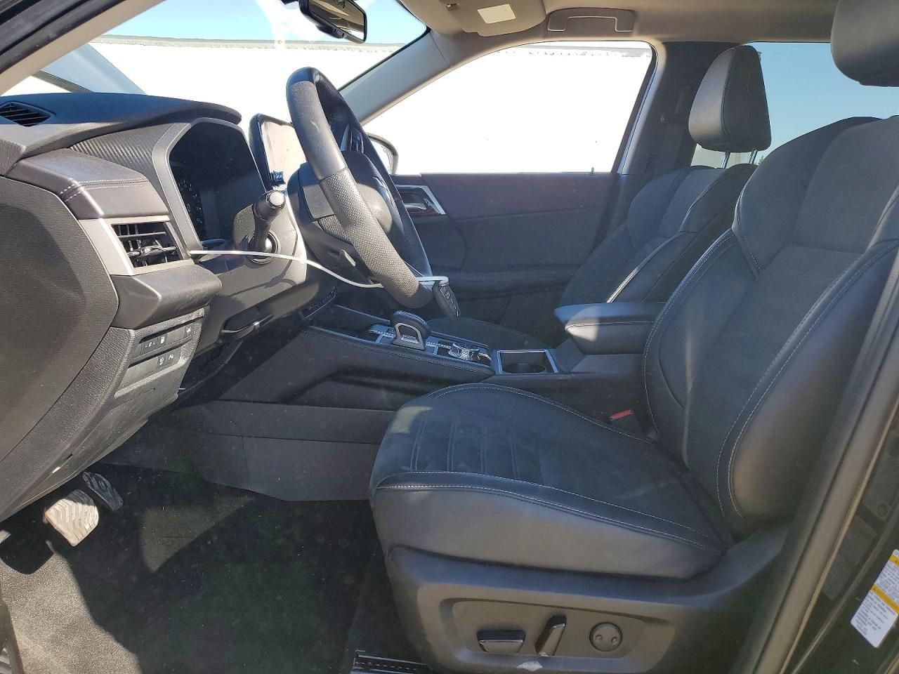 2023 Mitsubishi Outlander Se - Image 7