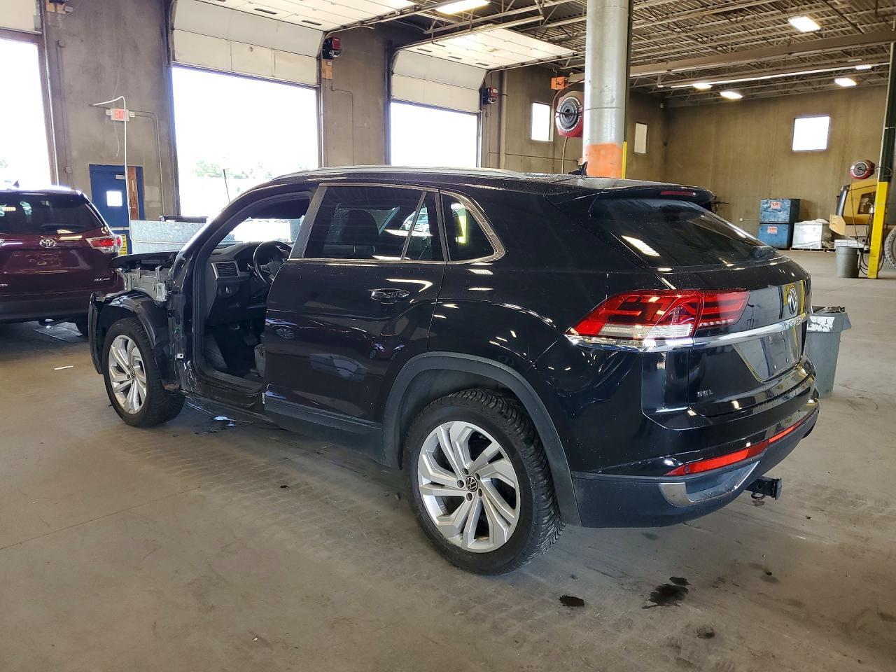 2020 Volkswagen Atlas Cross Sport Sel - Фото 2