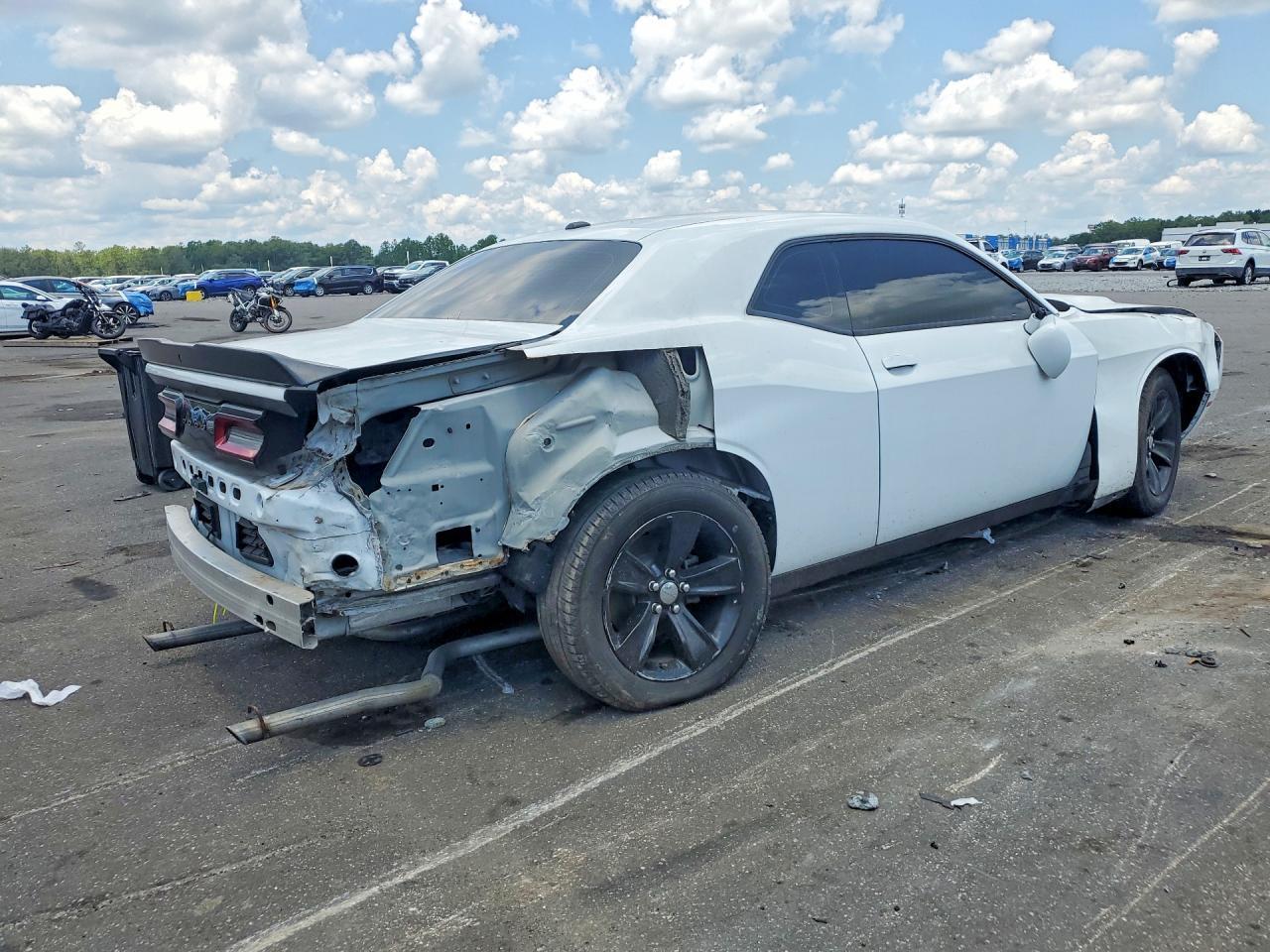 2021 Dodge Challenger Sxt - Фото 3