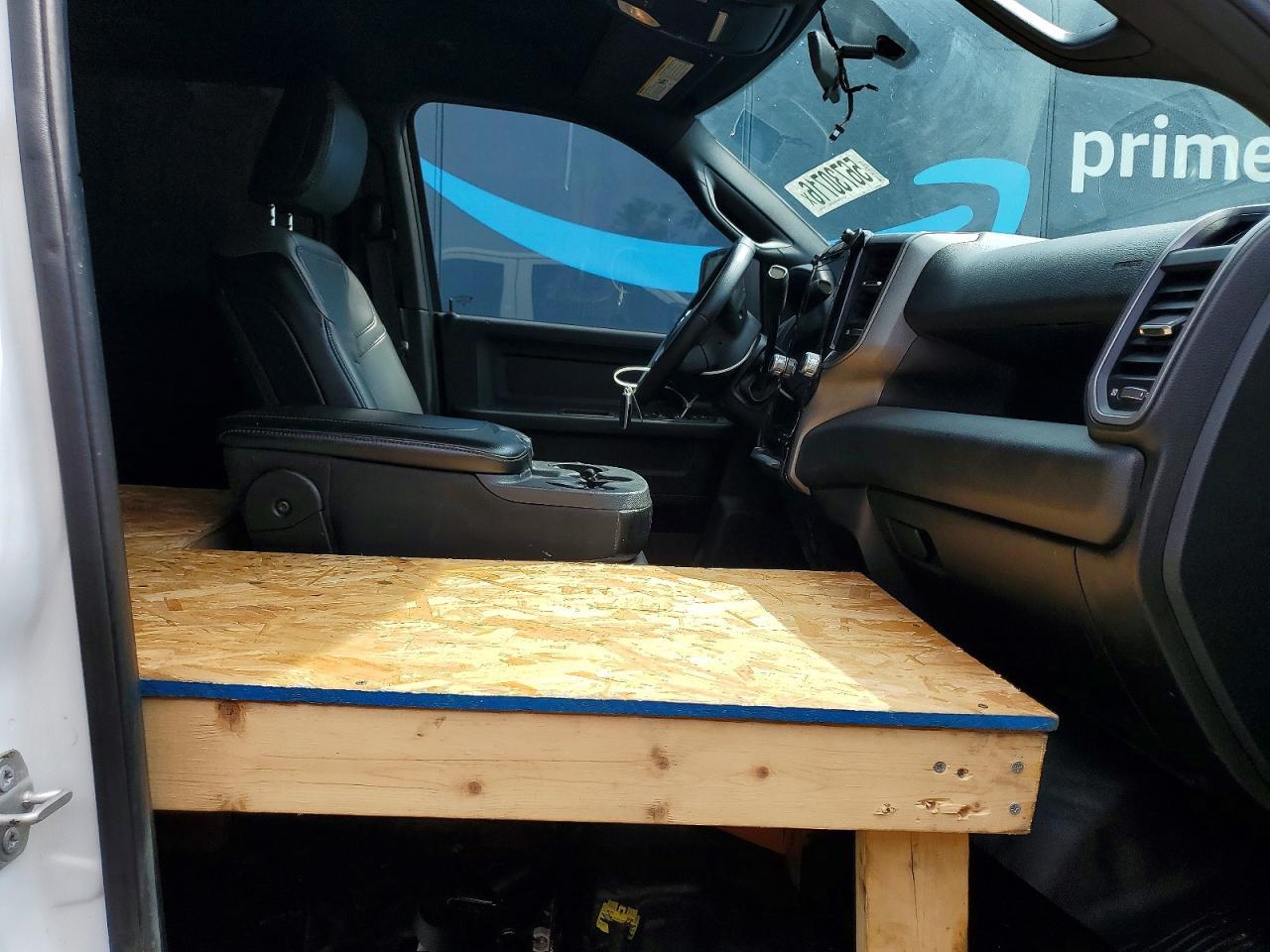 2024 Ram 3500 Tradesman - Фото 5