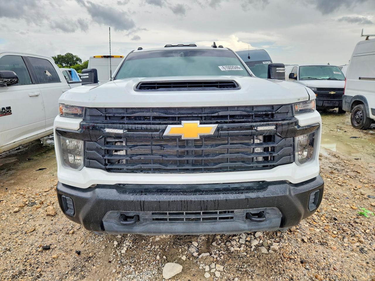 2024 Chevrolet Silverado K3500 - Image 5