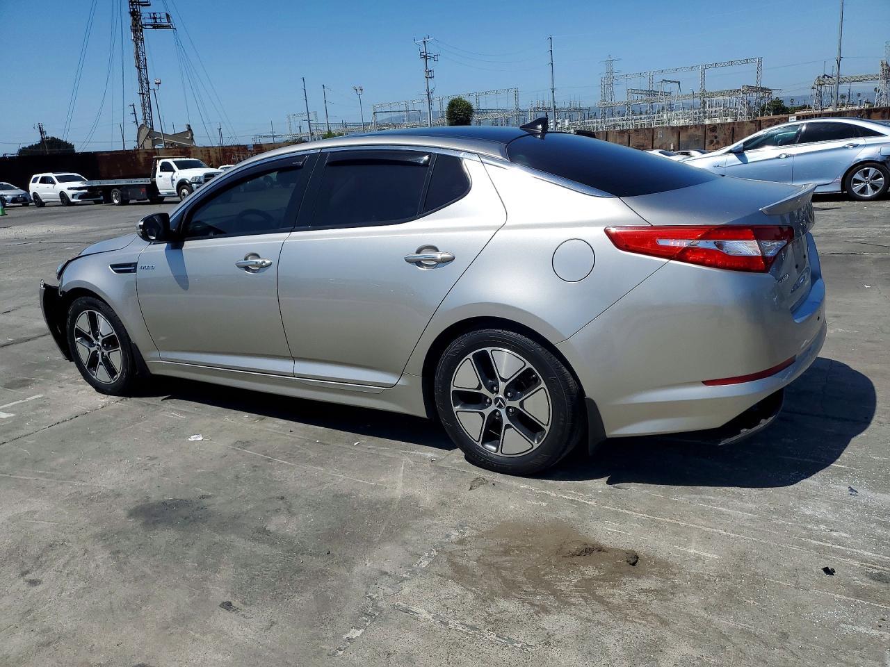 2013 Kia Optima Hybrid - Image 2