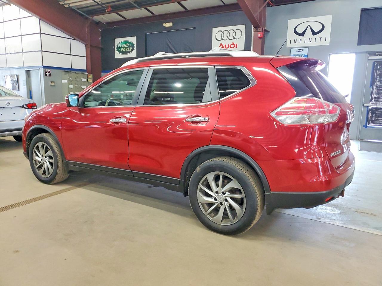 2014 Nissan Rogue S - Фото 2