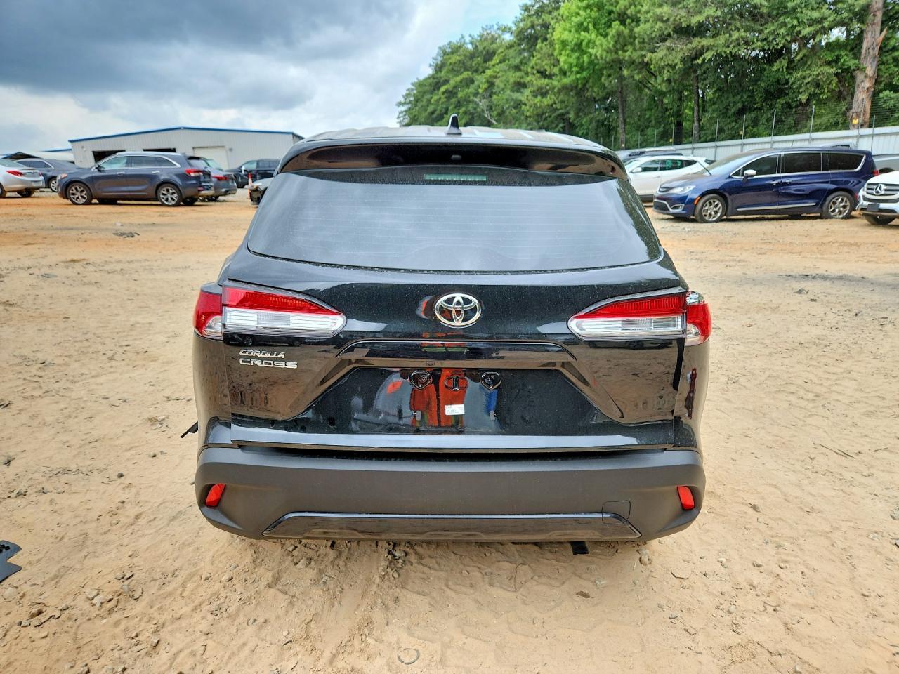 2025 Toyota Corolla Cross L - Фото 6