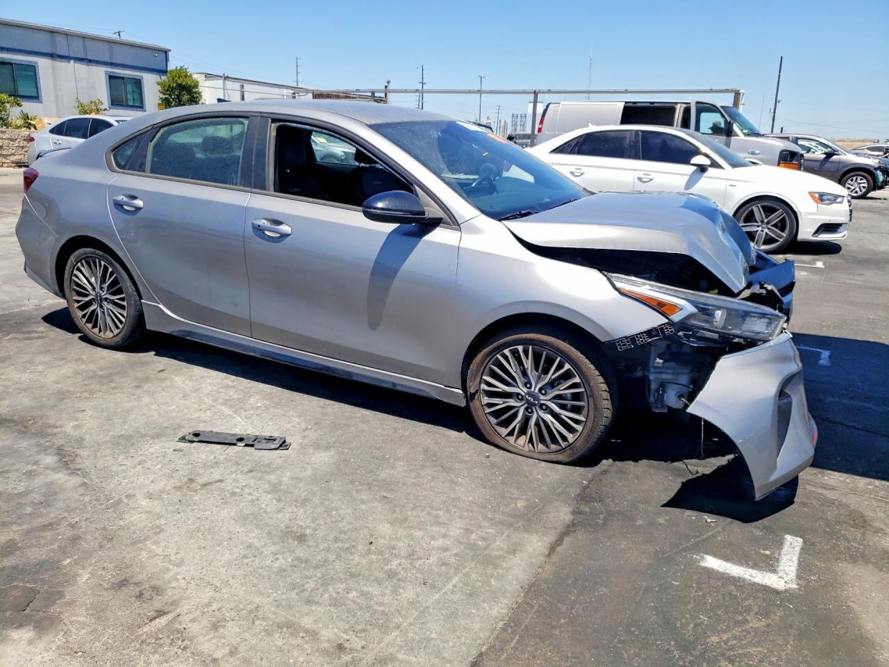 2023 Kia Forte Gt Line - Image 4