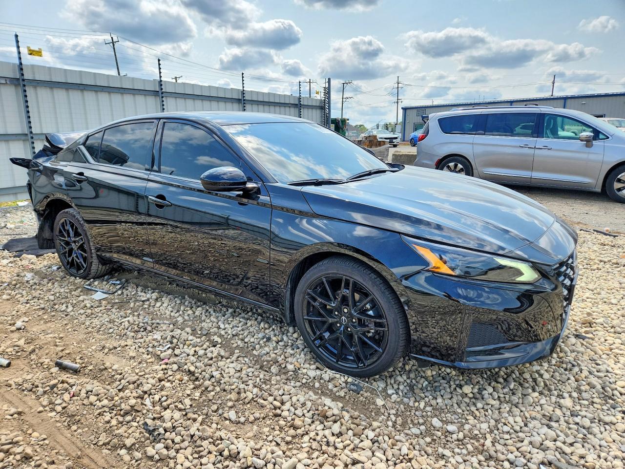 2026 Nissan Altima Sr - Фото 4