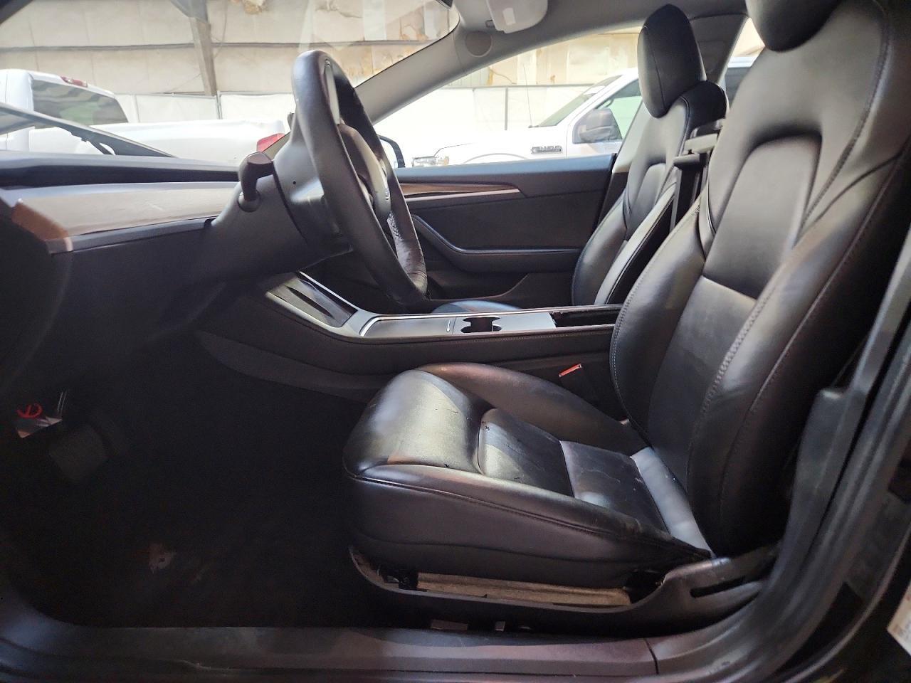 2022 Tesla Model 3 - Image 7