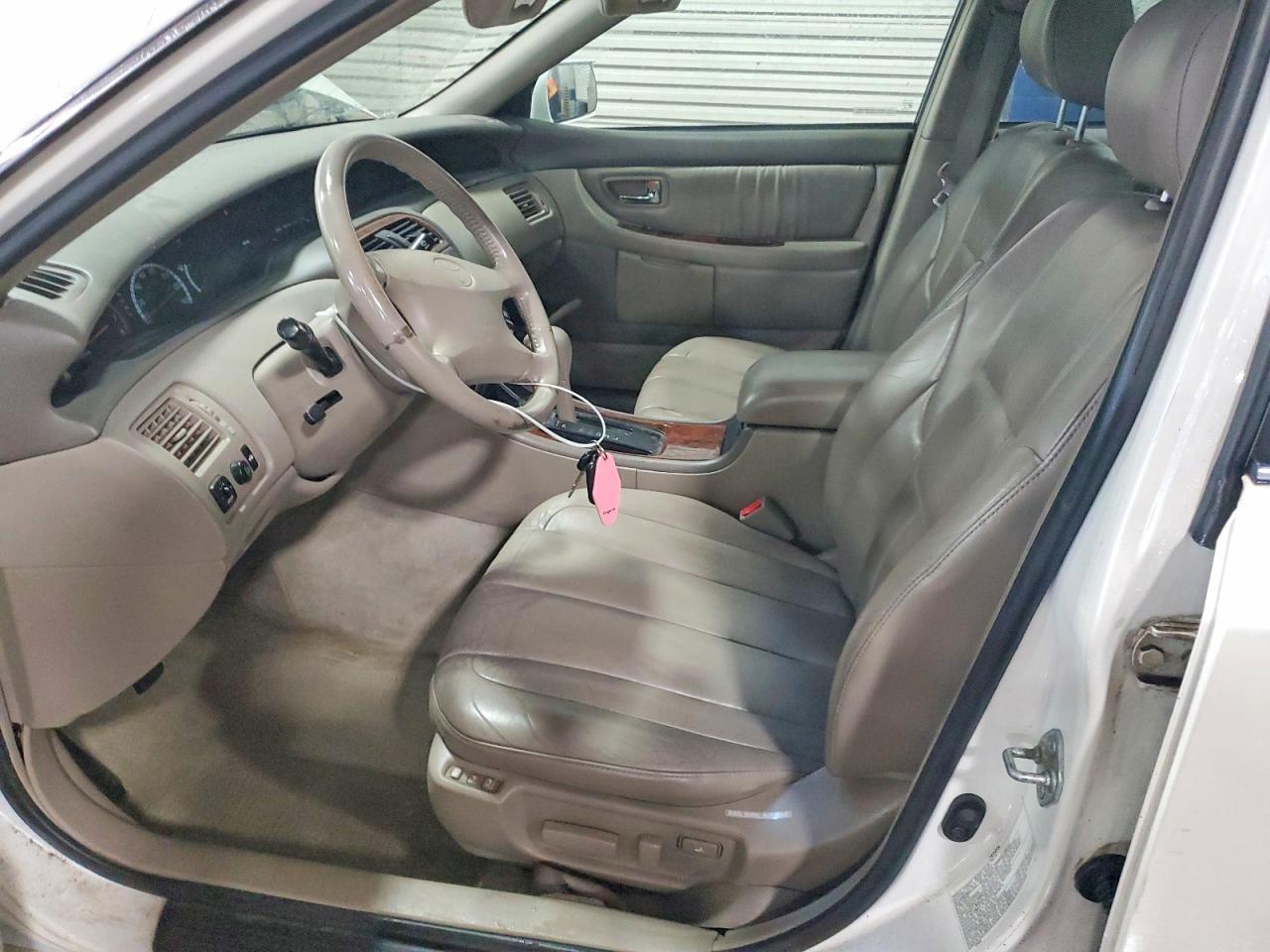 2001 Toyota Avalon Xls - Image 7