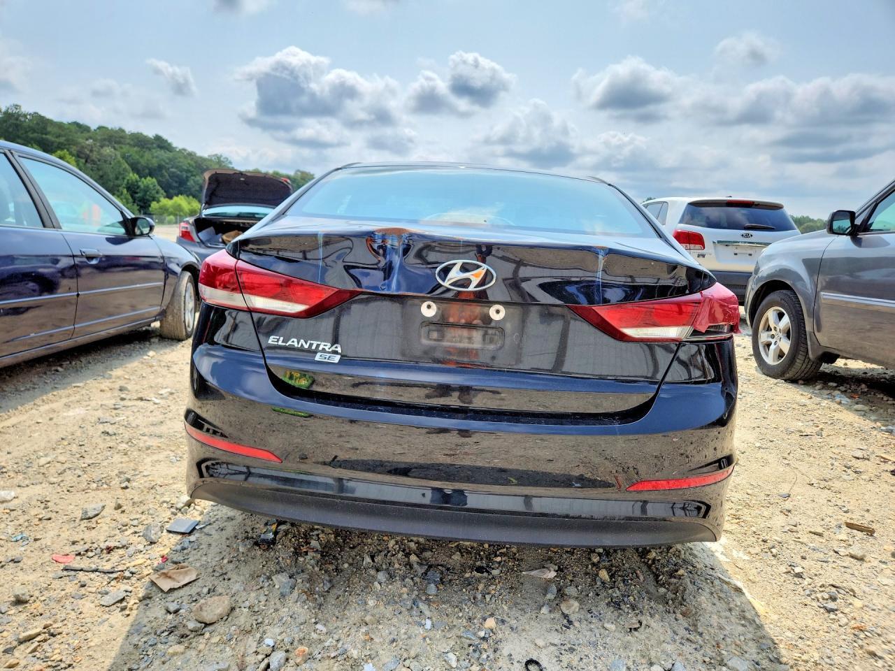 2018 Hyundai Elantra Se - Фото 6