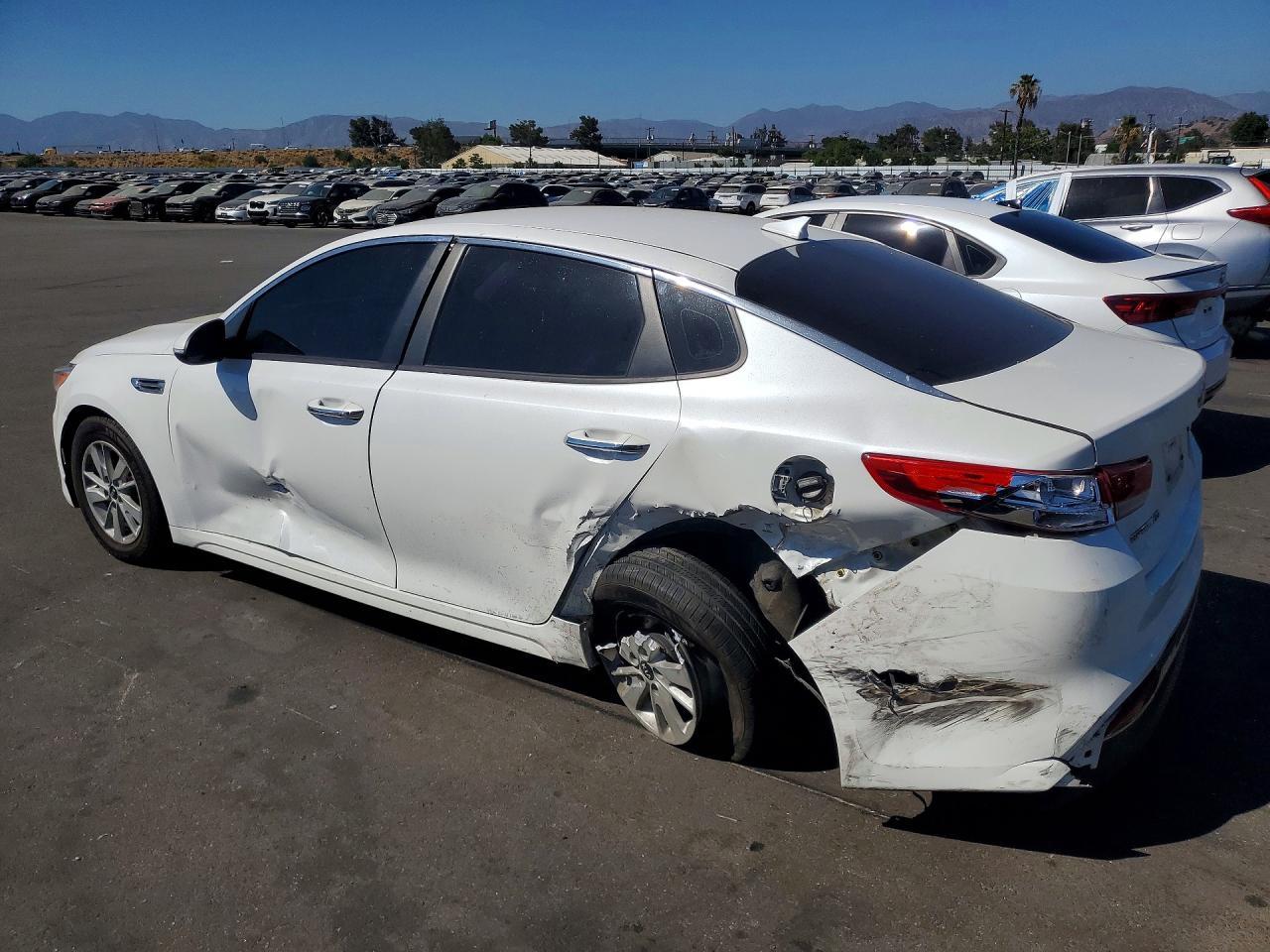 2016 Kia Optima Lx - Фото 2