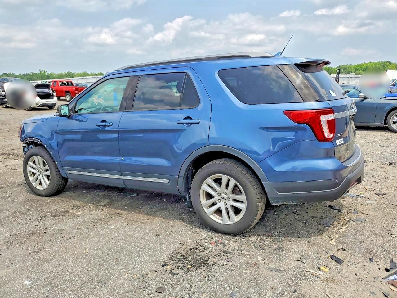 2018 Ford Explorer Xlt - Image 2