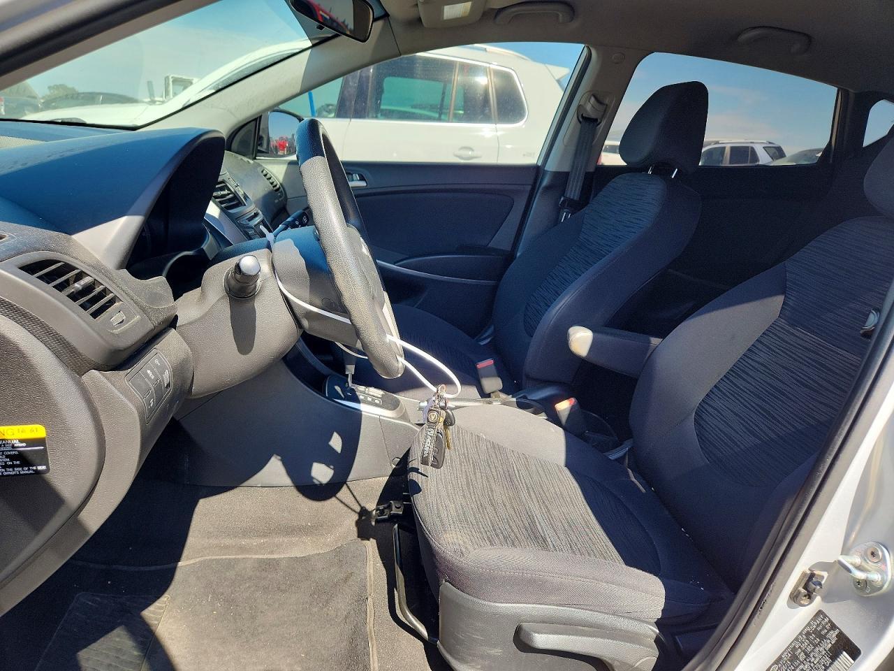 2016 Hyundai Accent Se - Фото 7