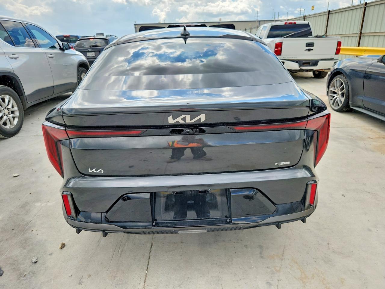 2025 Kia K4 Gt Line - Фото 6