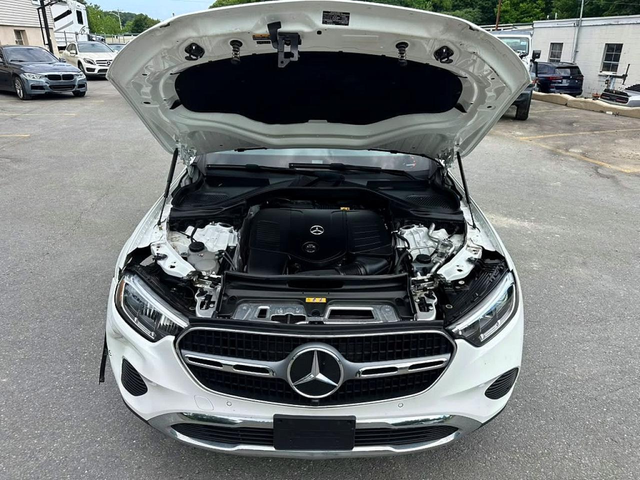 2024 Mercedes-Benz Glc 300 - Image 5