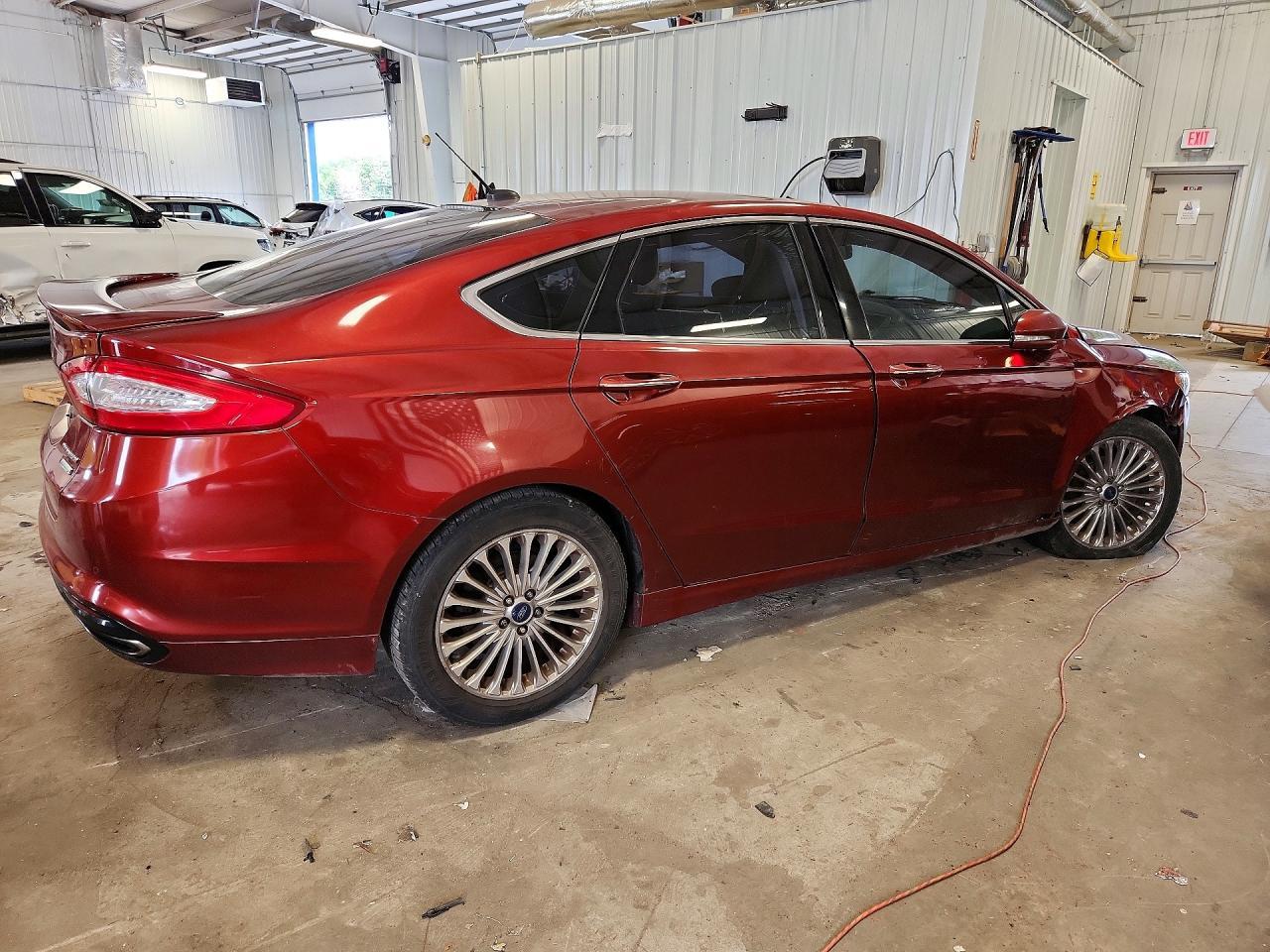 2014 Ford Fusion Titanium - Фото 3