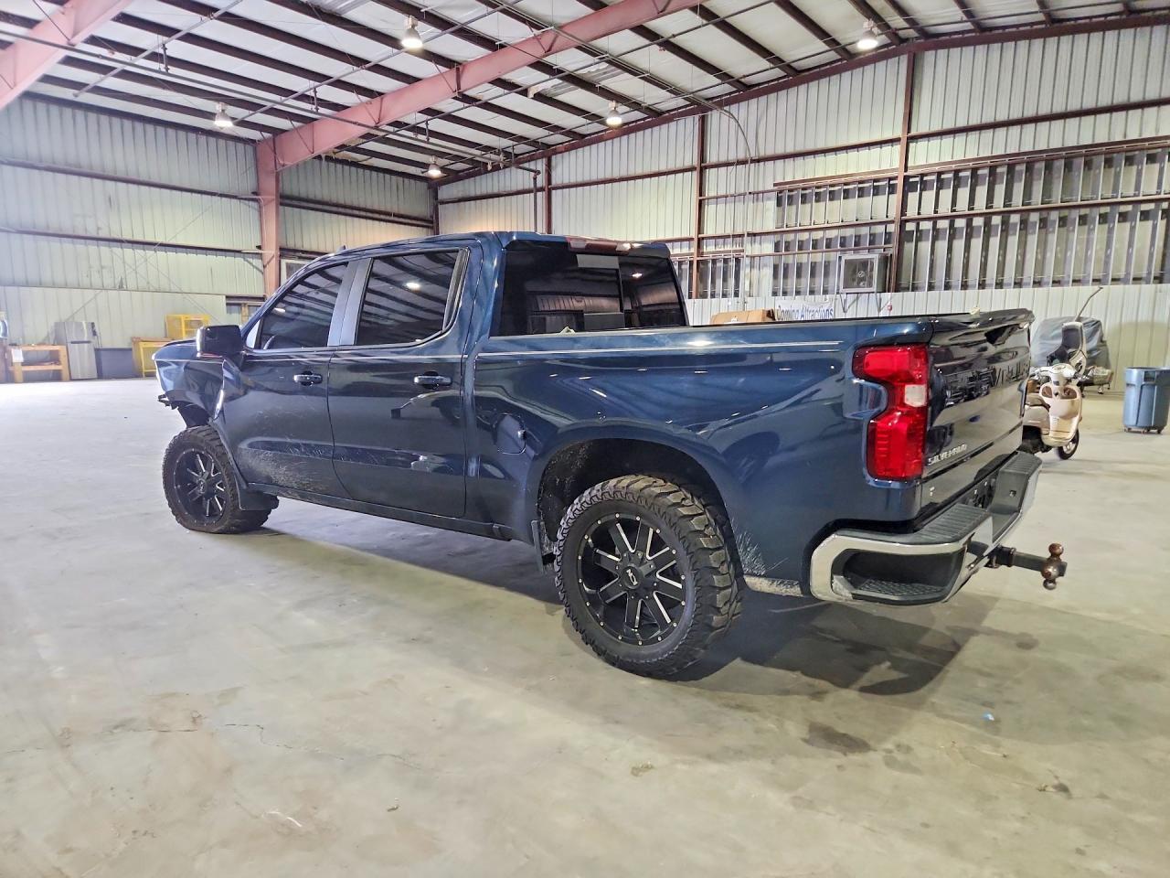 2020 Chevrolet Silverado K1500 Lt - Фото 2