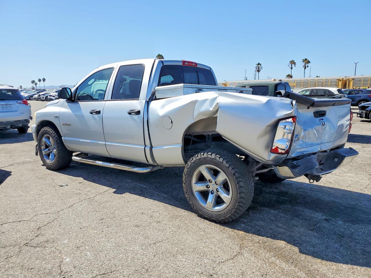 2008 Dodge Ram 1500 St - Фото 2