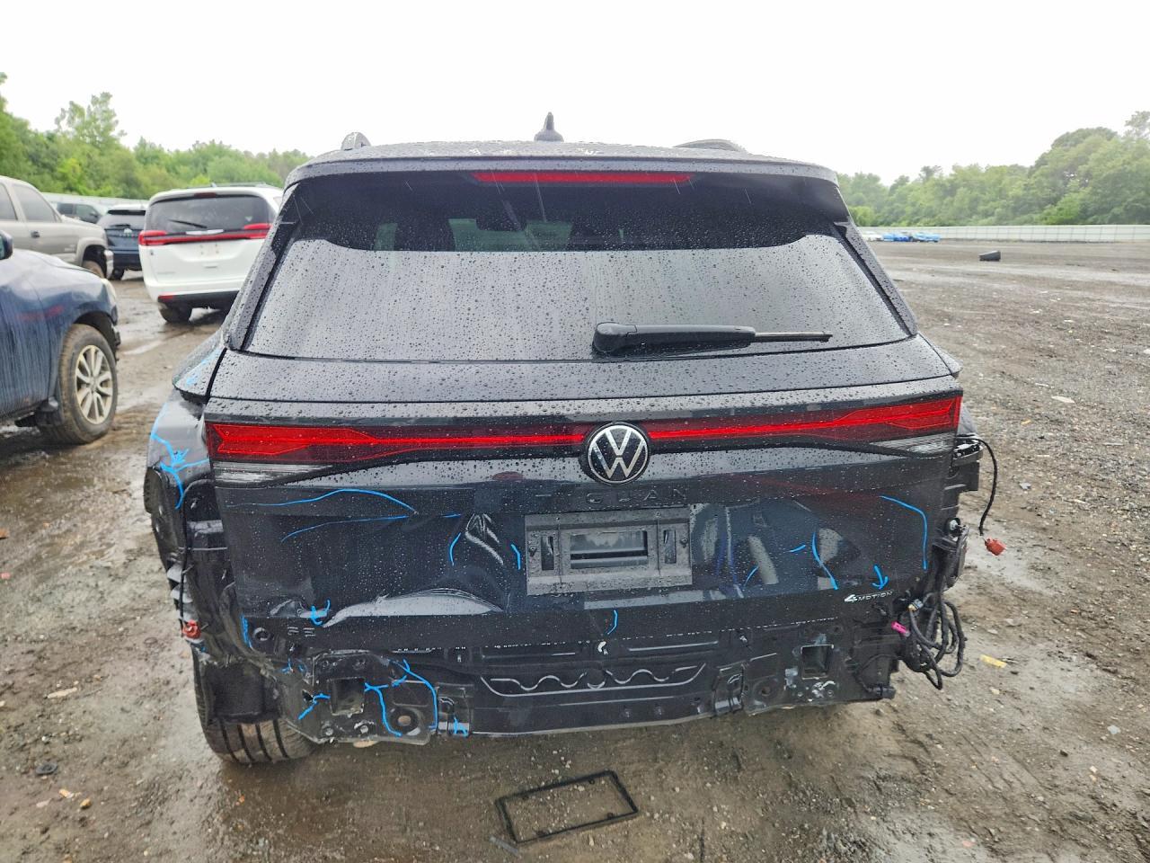 2025 Volkswagen Tiguan Se R-Line Black - Фото 6