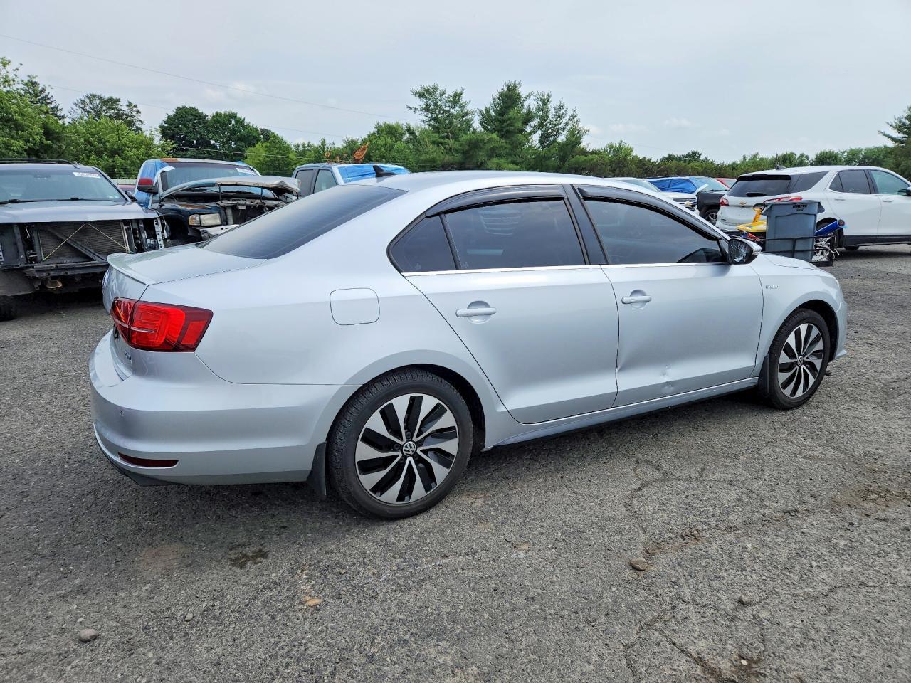 2015 Volkswagen Jetta Hybrid - Фото 3