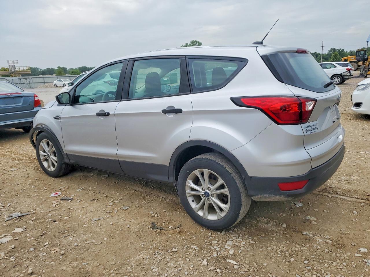 2019 Ford Escape S - Image 2
