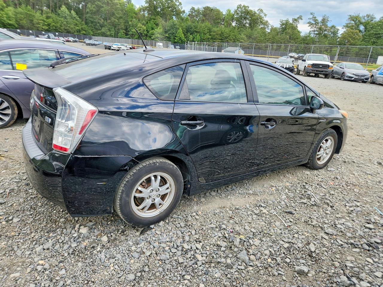 2011 Toyota Prius Four - Image 3