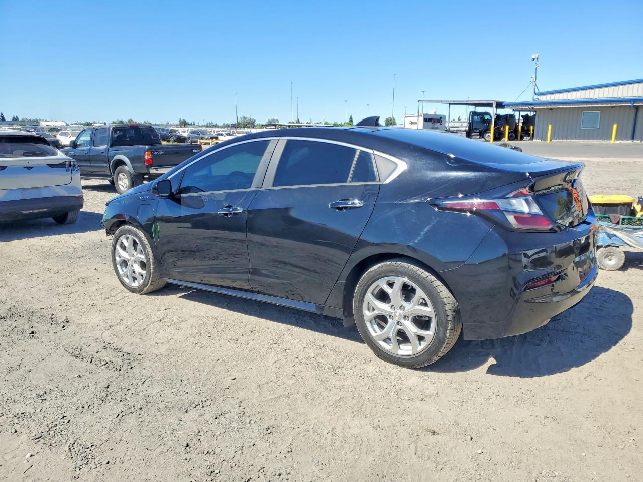 2017 Chevrolet Volt Premier - Image 2
