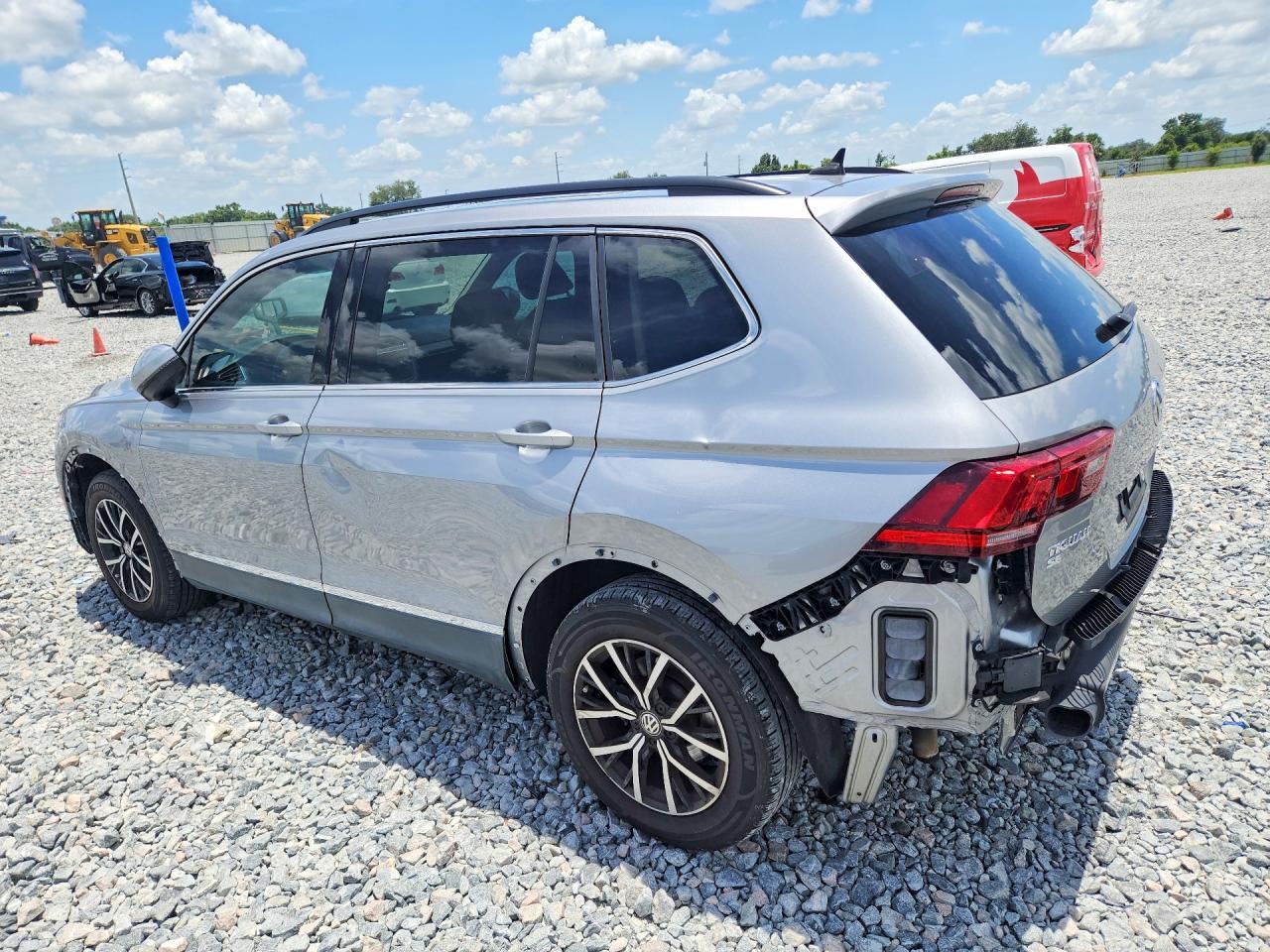 2021 Volkswagen Tiguan Se/Se R-Line Black/Sel - Фото 2