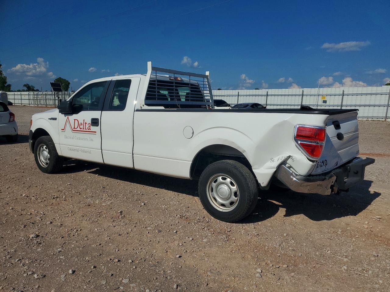 2013 Ford F150 Super Cab - Фото 2
